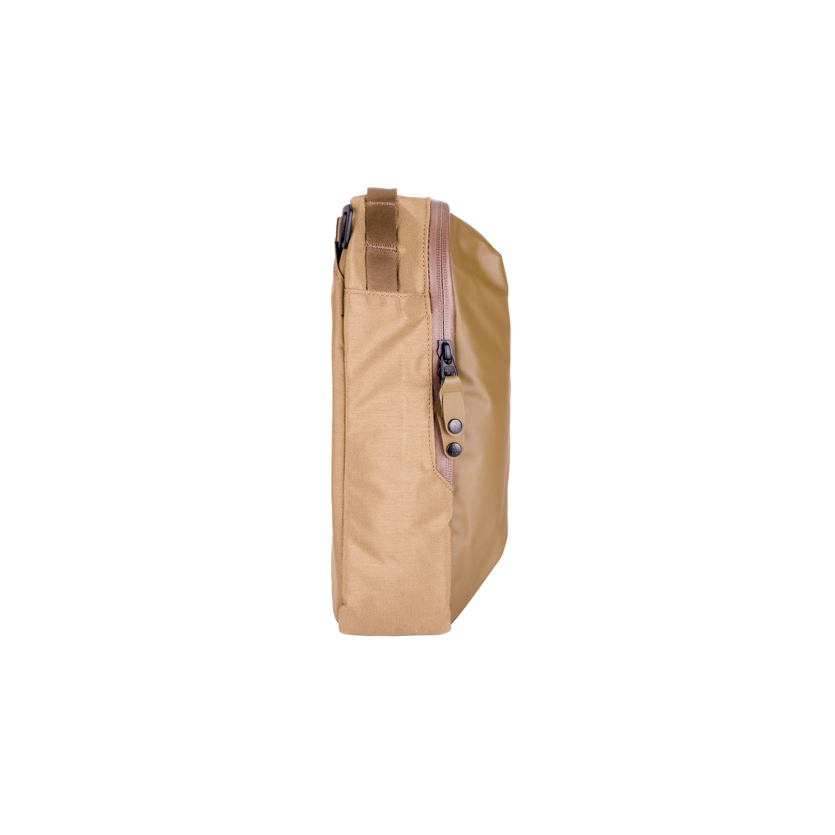 Aux Compartment - Image 14