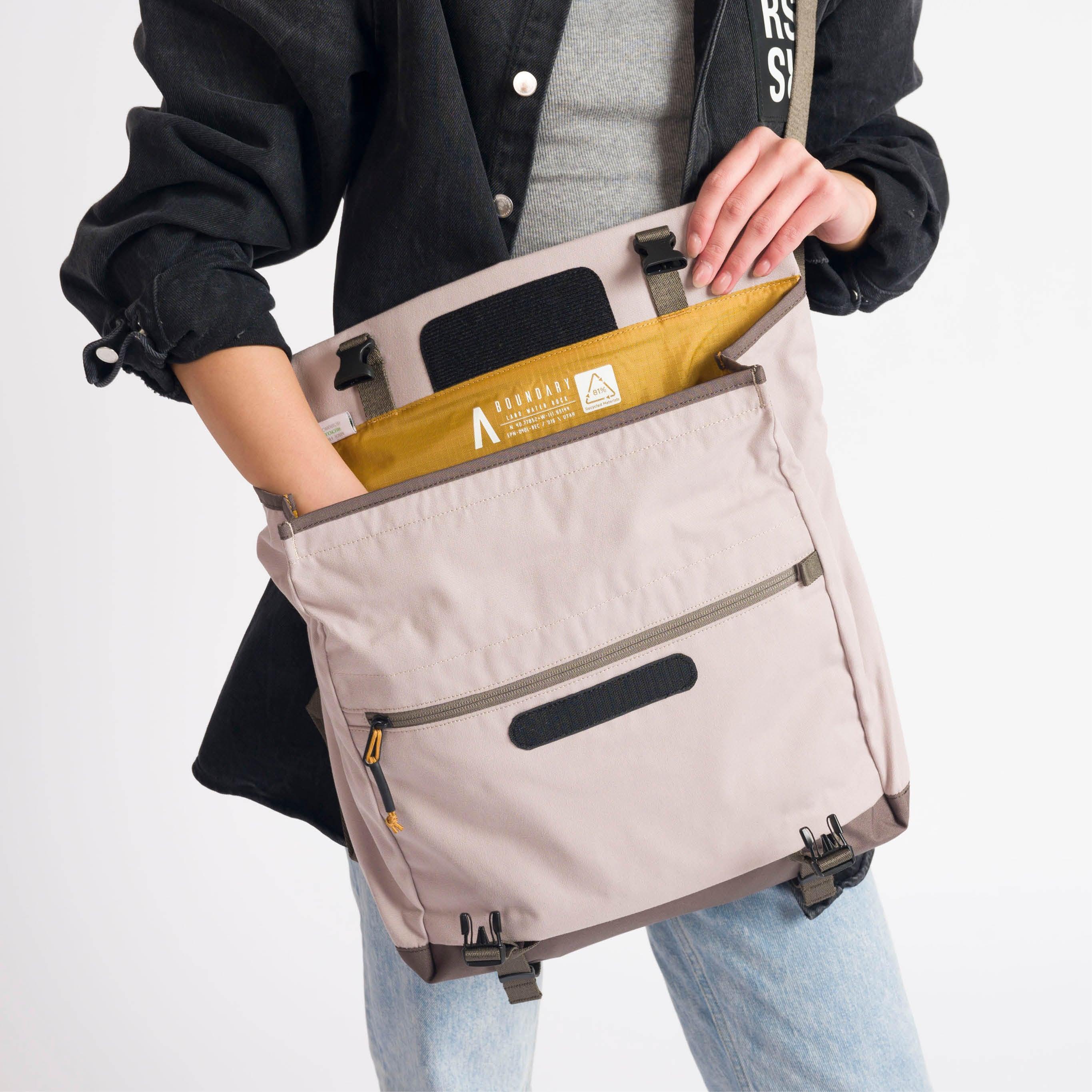 Rennen Shoulder Bag - Image 9